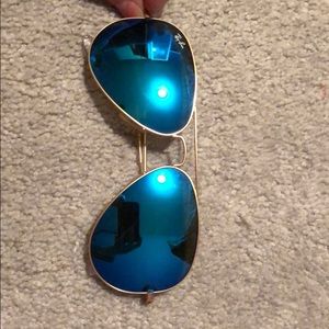Ray-ban mirrored aviator blue